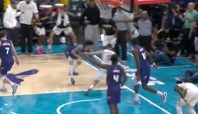 老将担当！麦康纳抛投+前场反断 西卡反超上篮 最后时刻逆转战局